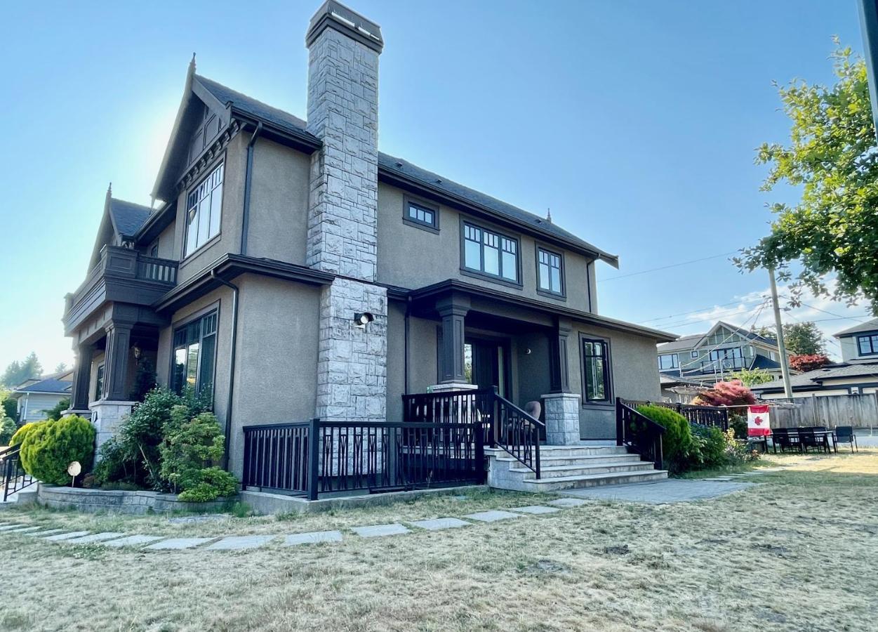 Vancouver Luxury Guest House Exterior photo